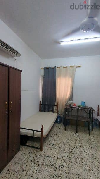 Executive Bachelor Bed Space for Rent Near softy ice-cream Ruwi. 0