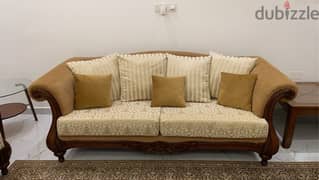 Elegant 7-Seater 3-Piece Sofa Set for Sale – Excellent Condition!