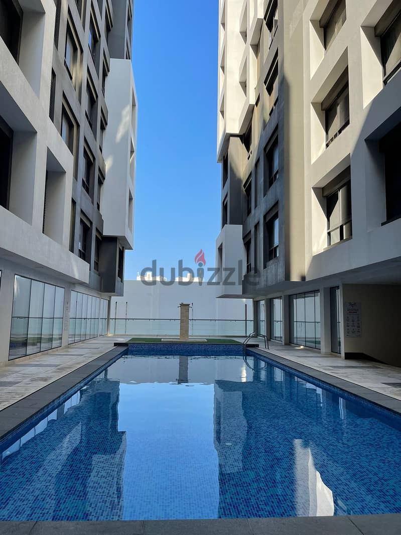 4 + 1 BR Penthouse Apartment in Madinat Sultan Qaboos for Sale 2