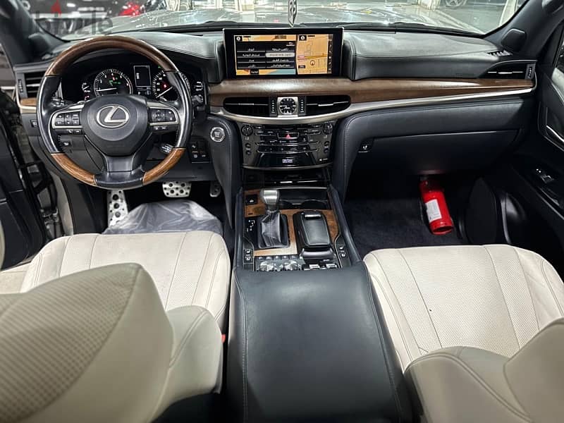 Lexus LX-Series 2018 8