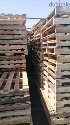 wooden and plastic pallets for sale