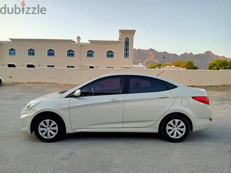 ( Omly 83,000 km ) Hyundai Accent 2017 Oman 1.4cc 1