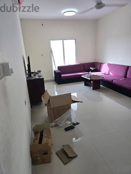Awesome Brand new renovated room available for sharing in 2bhk flat 6