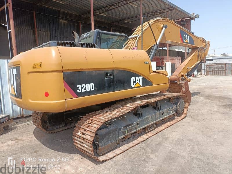 CAT 320 Excavator 2