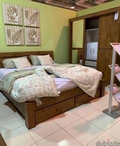 Bedroom set for sale Less used,96476006