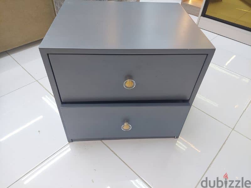 new Night stand without delivery 1 piece 20 rial 1