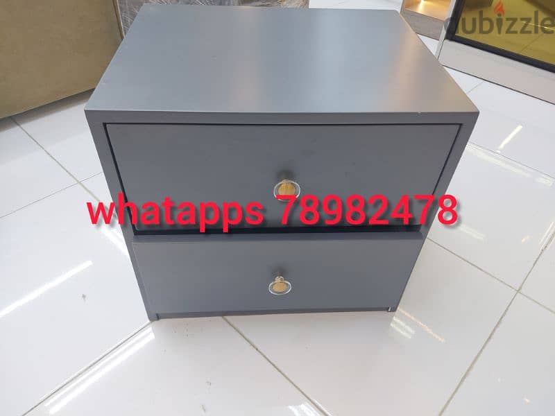 new Night stand without delivery 1 piece 20 rial 2