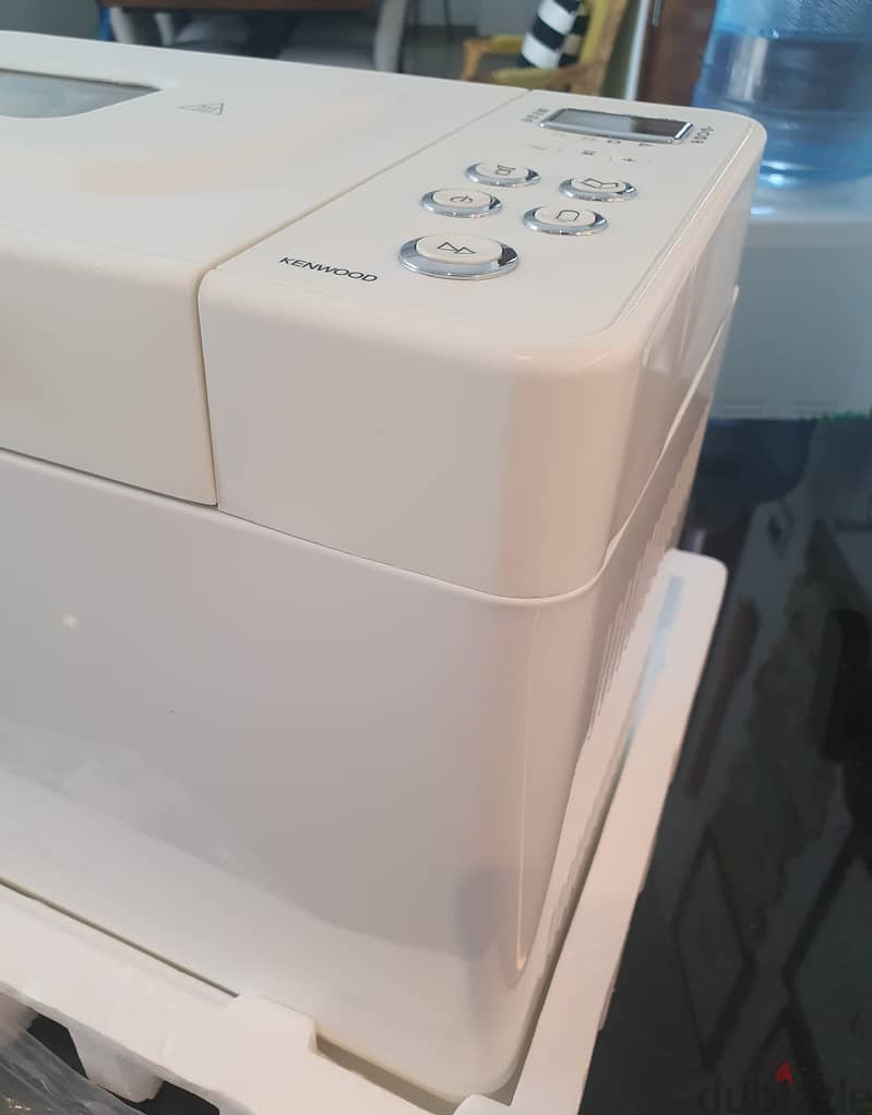 BRAND New Never Used kenwood Horizontal Breadmaker 3