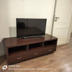 Sony TV 32" with TV stand for sale!