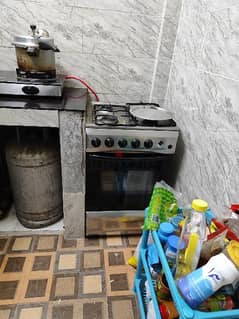 4 burnal gas stove with oven