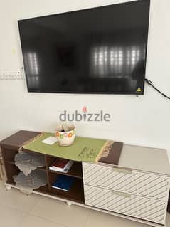 screen with table