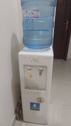 water bottle(3) with dispenser of Oasis