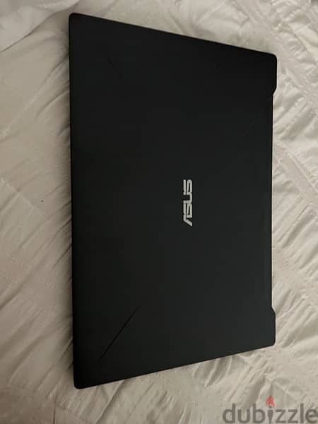 asus laptop in mint condition 1