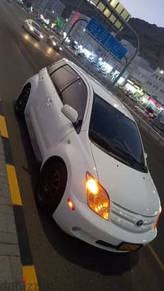 Toyota XA 2004