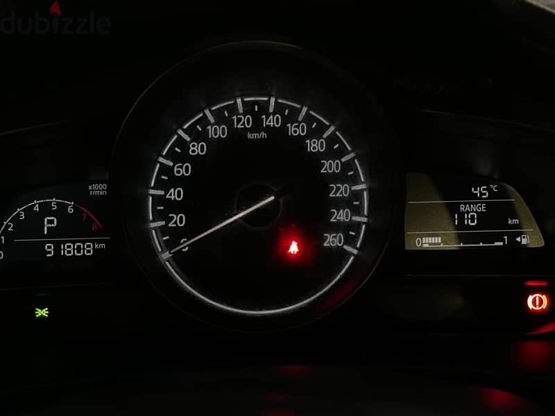 *2018 /Oman car /Super claen Mazda 3/Run only 90k km 4
