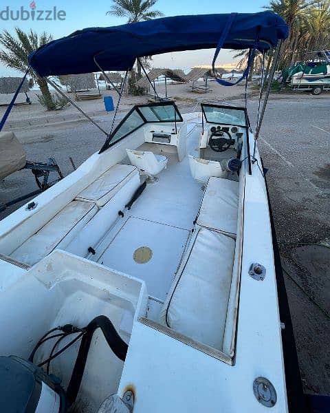 قارب نزهة للبيع / Boat for sale 0