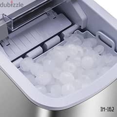 Ice maker very fast.