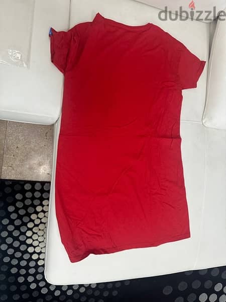 woman’s T-shirt brand new 0