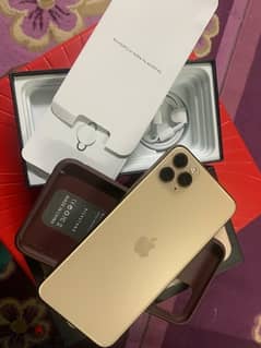 iPhone 11 Pro Max 256 gb battery 85 with have box charger covar