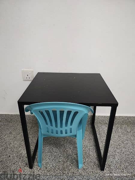 Kids table with chair 2