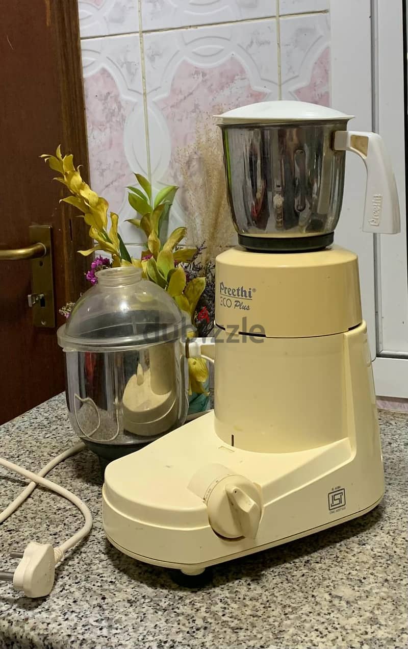 Iron, Mixer grinder, Oven. . . on sale 3