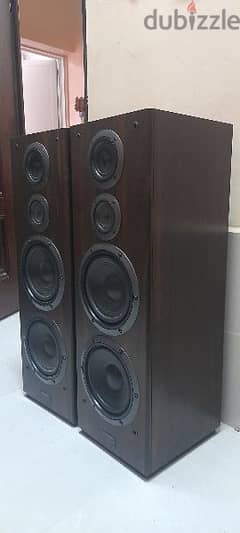 pioneer vintage speakers  230 watts  japan