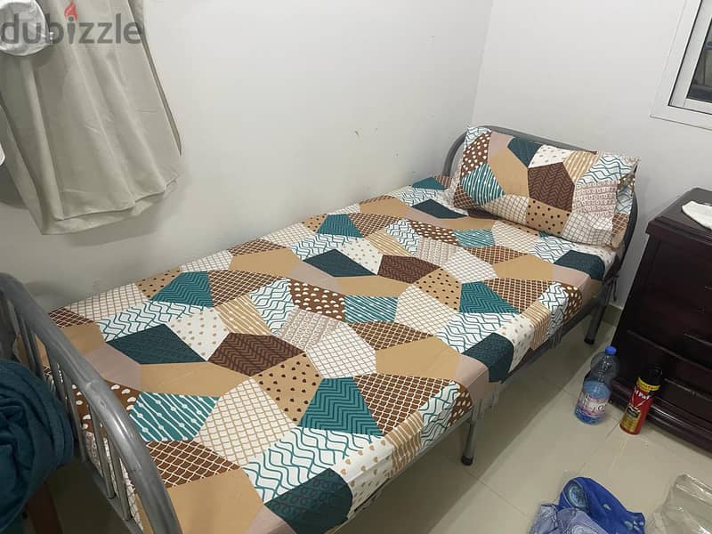 Bed Space for Bachelors prefered Muslim (indian or pakistani) 1st Nov 0