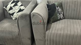 USA-Luxurious sofa, كنب امريكي شبه جديد للبيع بسعر مغري