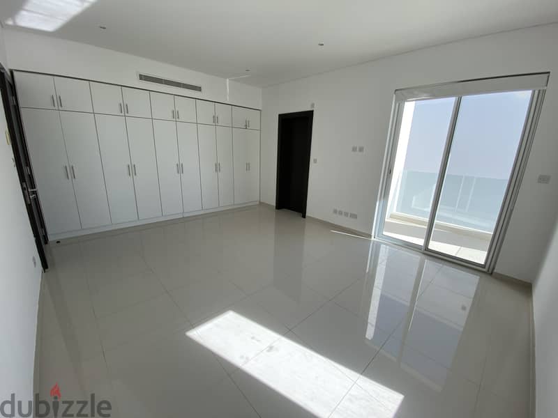 5 Bedroom Large Villa with Private Pool for Rent in Al Mouj Muscat 2