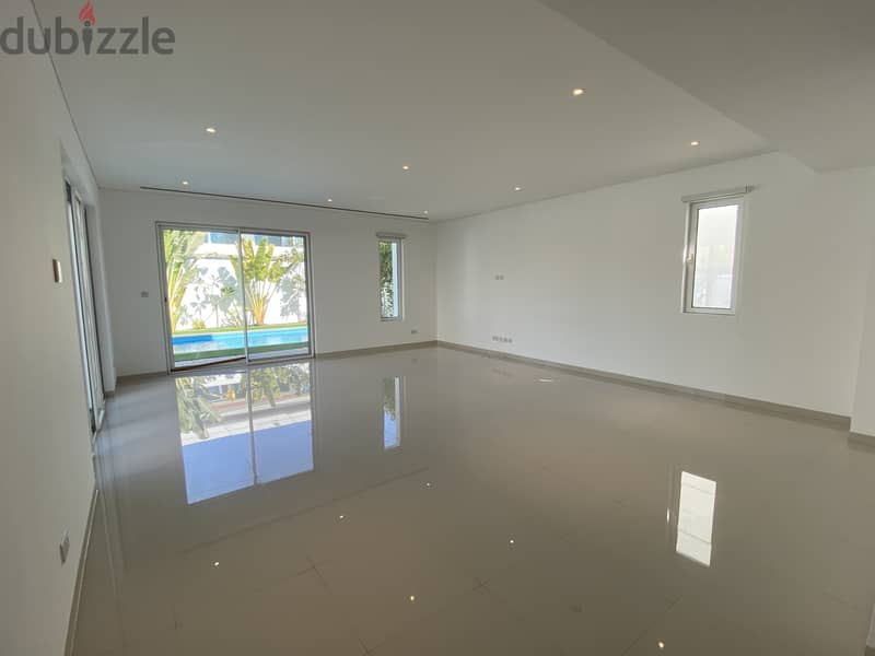 5 Bedroom Large Villa with Private Pool for Rent in Al Mouj Muscat 11