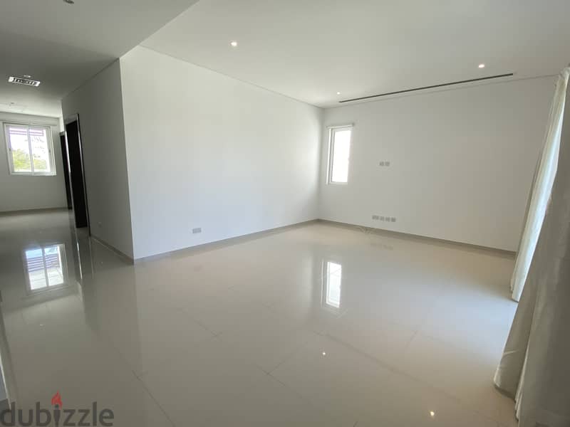5 Bedroom Large Villa with Private Pool for Rent in Al Mouj Muscat 14
