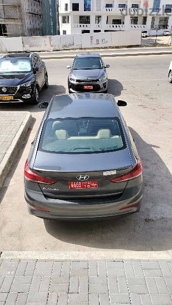 Hyundai Elantra Daily 7 Rials 2