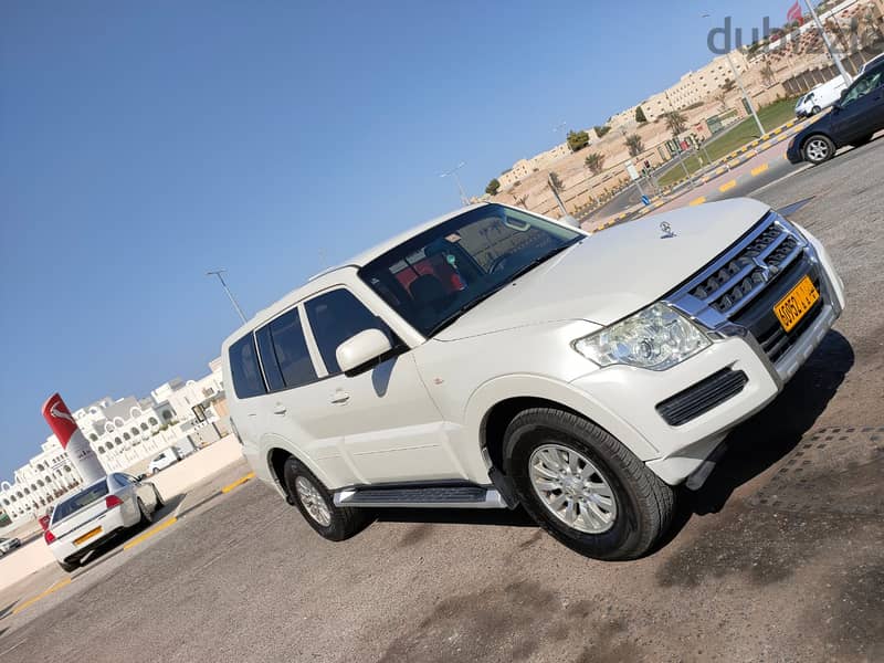 Mitsubishi Pajero 2015 0