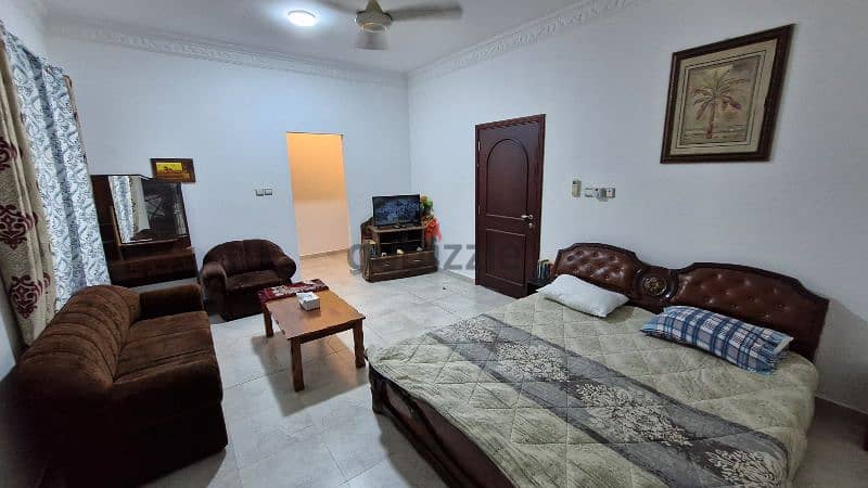 استوديو مؤثث بالكامل للايجار في العذيبة Studio for rent in Al aziba 7