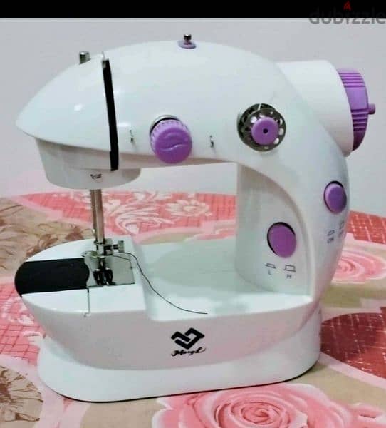 sewing machine for small work only 5 riyal 1