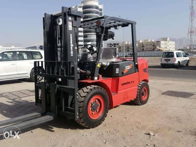 Diesel Forklift 5 ton (5000 kg) with Japan Engine for sale in Oman