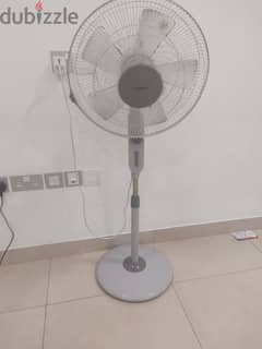 Table Fan ( Standing Fan) Urgent sale