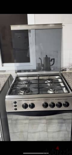 no guarantee, but perfect condition with oven and grill underneath