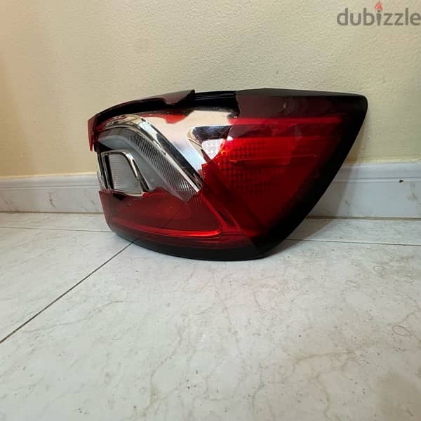 MG 5 Tail Light 1