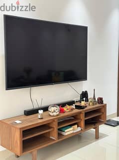 new is for 170 new, is like brand new tv tableجديد سعر الجديده ١٧٠ شبه 0