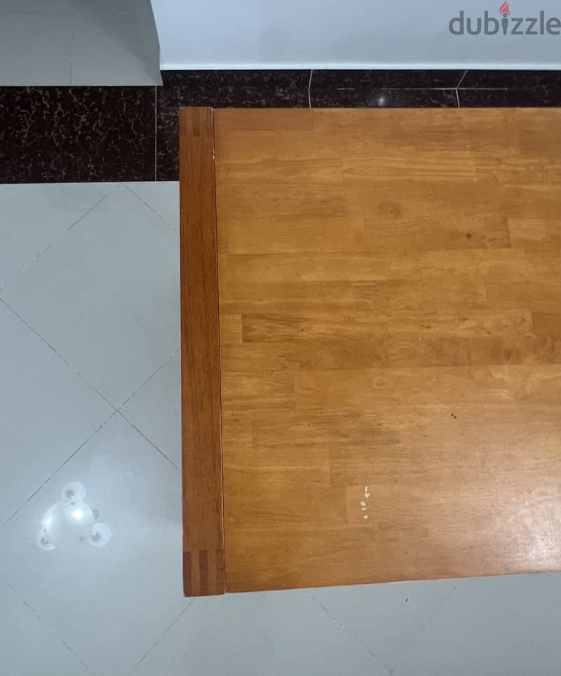 6 seater dining table for Sale 2