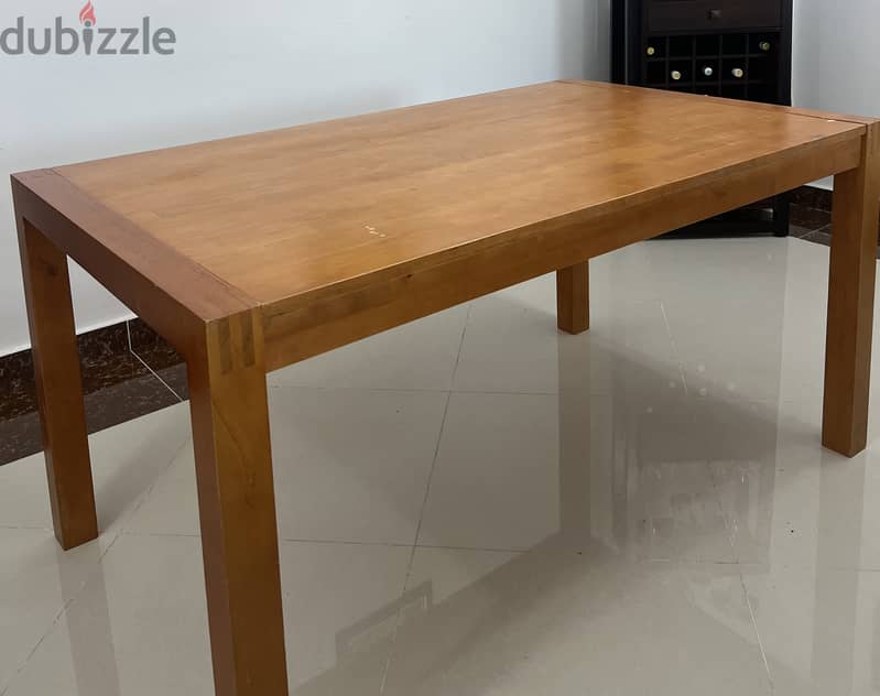 6 seater dining table for Sale 3