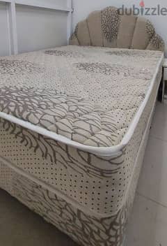 Divan bed with mattress 0