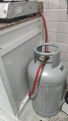 Gas cylinder with half filled gas