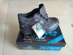 offer price. . . safety boots