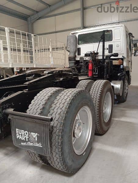 Prime mover 6x4 for Sale 4