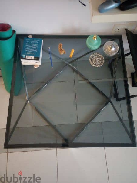 Pan glass coffee table 2