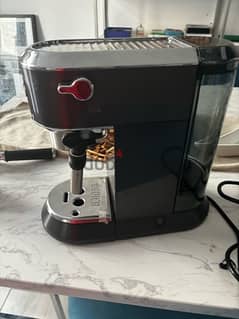Delongi coffee machine /barista