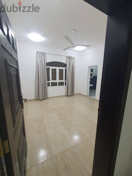 for rent  2nd floor flat in a good location close to muscat mall 5