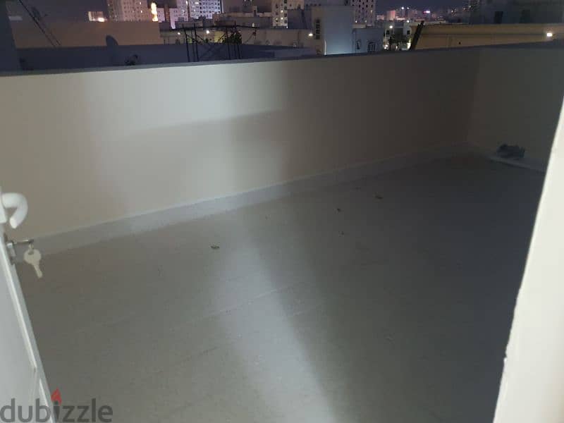 for rent  2nd floor flat in a good location close to muscat mall 7